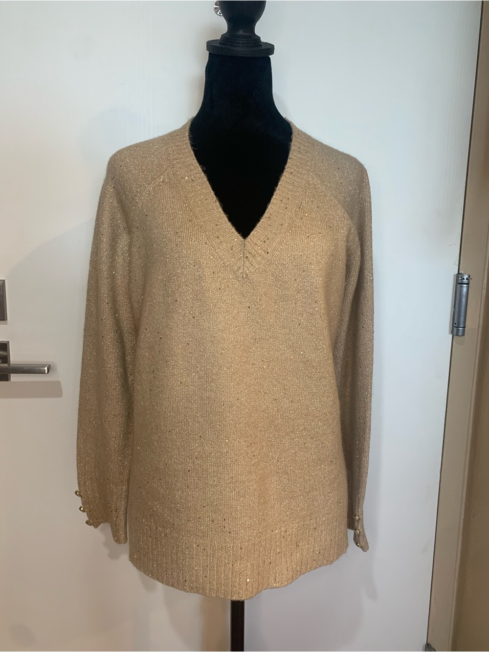 Lilly Pulitzer Metallic Kaycee Gold Sequin Medium V-Neck Long Sleeve Sweater